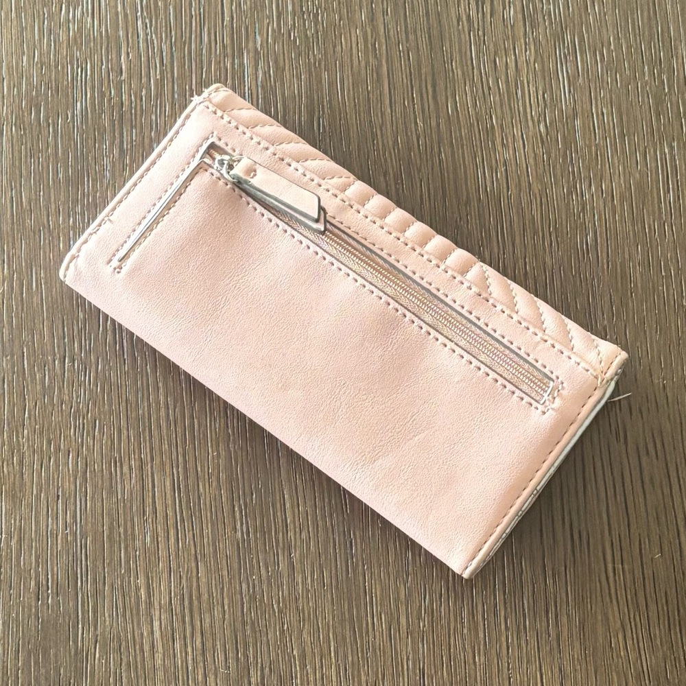 Nine West Blush Pink Quilted Wallet Zip Clutch EUC - Picture 4 of 6